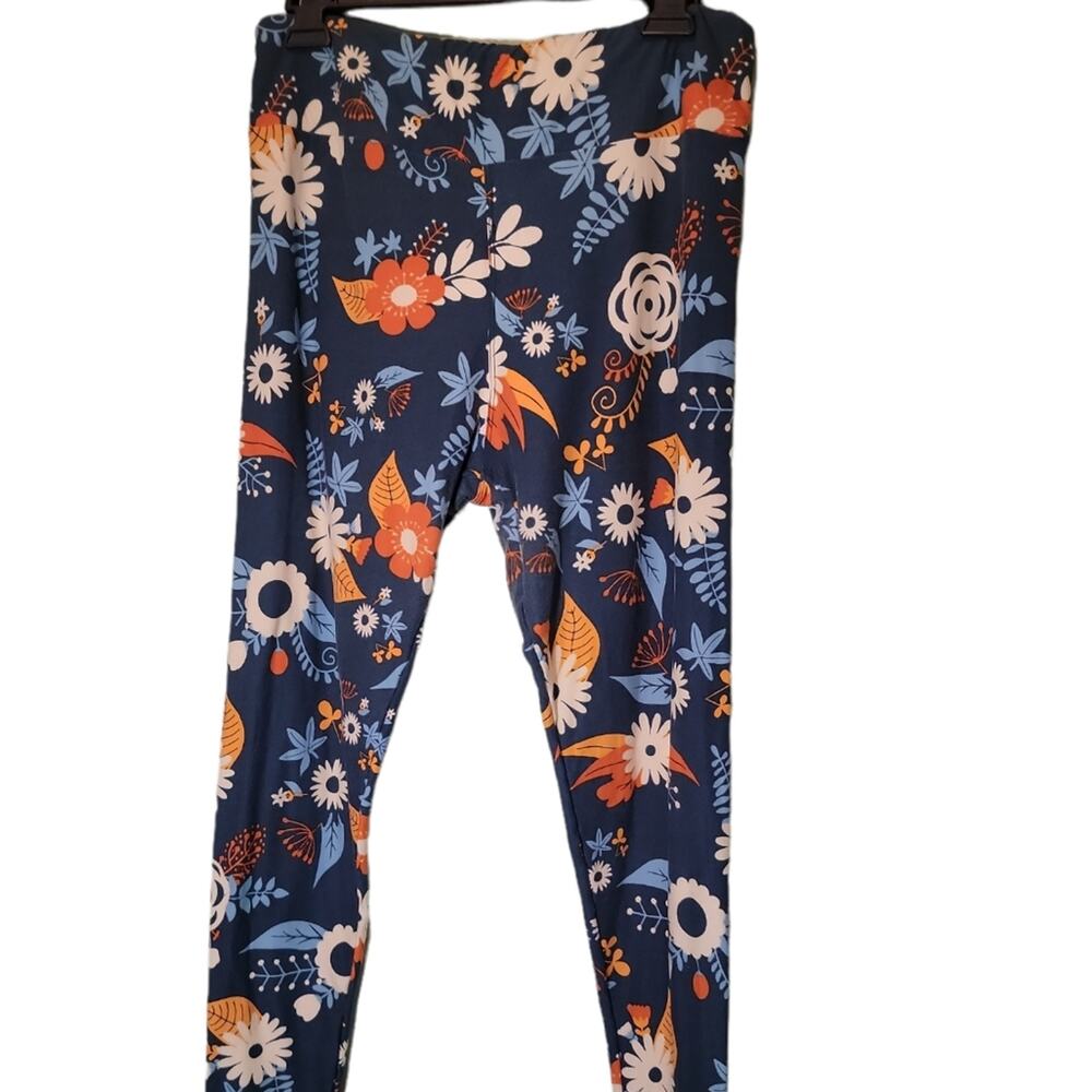 LuLaRoe Leggings Spring Floral Colors Tall & Curvy Sz One Size